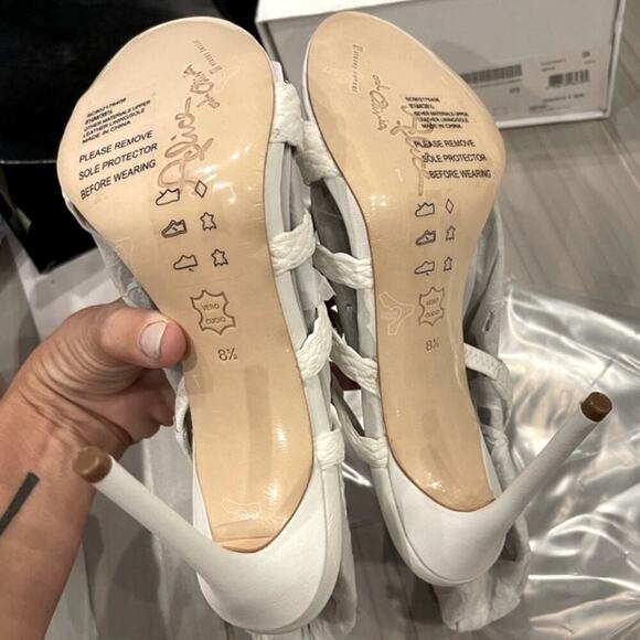 Alice + Olivia Fanniey Heels in White. - Picture 8 of 8